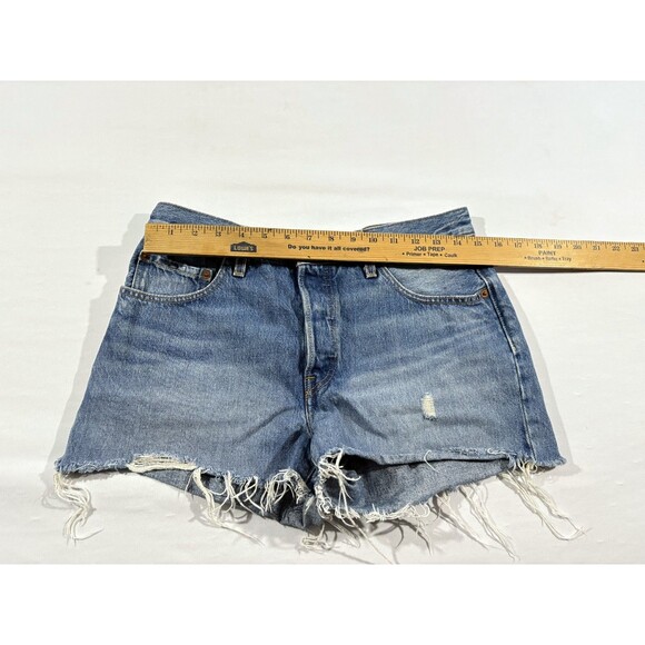 Levi's 501 Original Womens High-Rise Distressed Jean Denim Cut Off Shorts Sz 28 - Picture 3 of 12